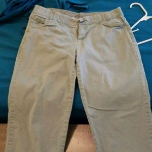 Intro Size 12 Capris